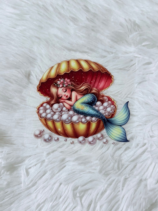D26. Pearl Mermaid Shell