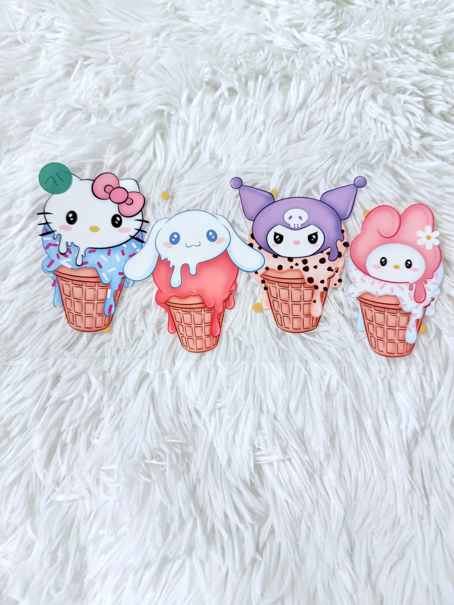 W71. Hello Kitty Cone Friends