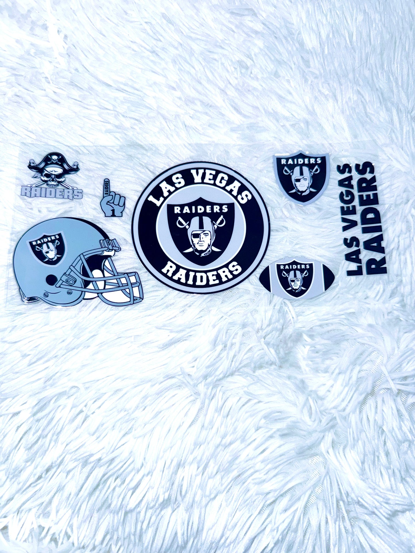 B188. Las Vegas Raiders Football NFL Tumbler Wrap